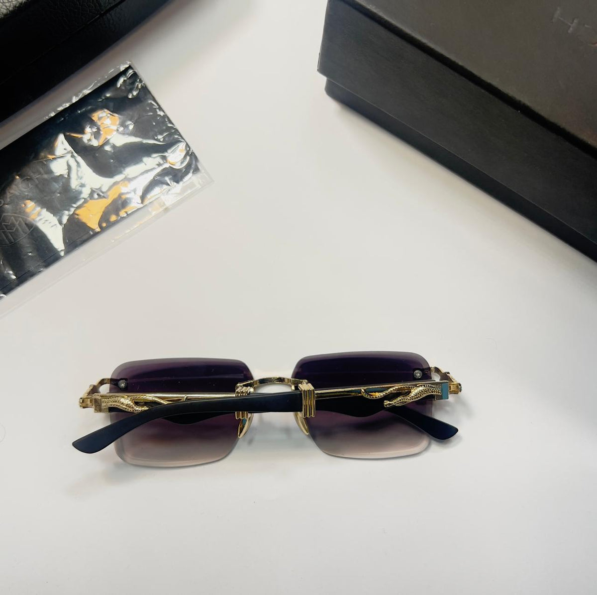 Lumina Signature Rimless Square Sunglasses – Deep Violet Gradient